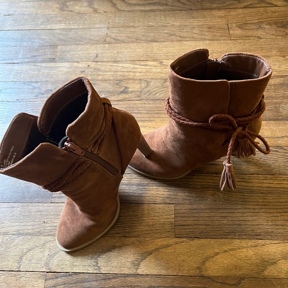 Universal Thread ankle boots with ties 8 - Picture 5 of 7